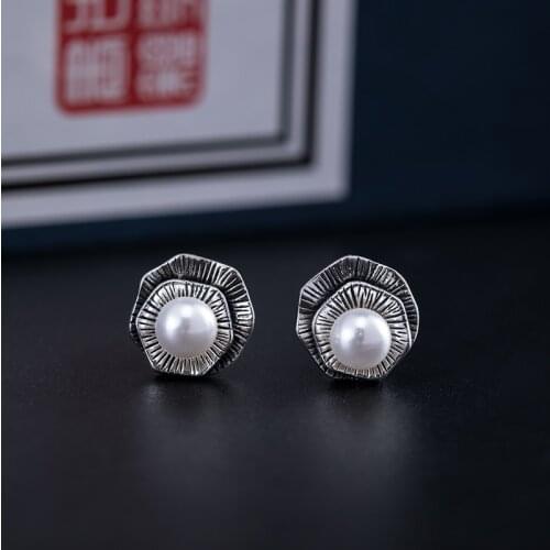 925 Silver Retro Black Lotus Shell Pearl Earrings Girls Simple Fashion Lotus Jewelry Temperament Lovely Accessories