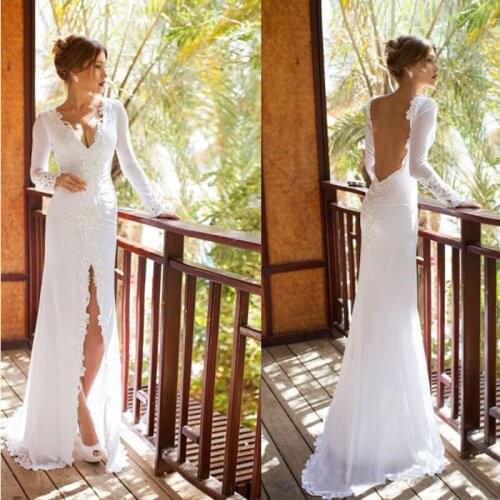 Backless Sheath Long Sleeve Wedding Dress With Front Split V-Neck Appliques Sweep Train Casamento Da Praia Bridal Wedding Gowns