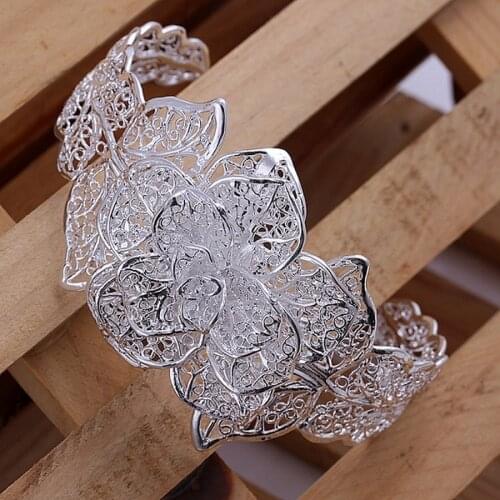 Silver color jewelry bangle Hot engagement jewelry exquisite retro charm hollow big women lady flowers openings bracelet B164