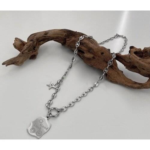 Origin Summer Fashion Pig Nose Chain Asymmetry Pendant Necklace for Women Star Smile Face Letter Geometric Necklace Jewelry