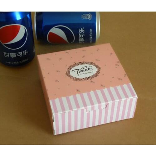 50pcs 12*12*4.8cm Packaging White cardboard Paper Muffin Box For Candy\Cake\Dessert\party Packing boxes