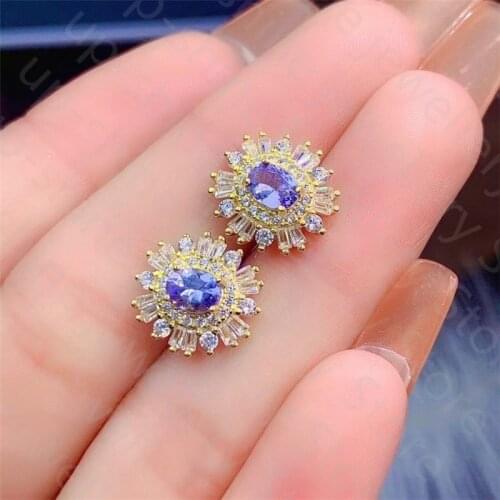 The new 925 silver inlaid natural tanzanite earrings are simple and elegant, gem size 4*5mm