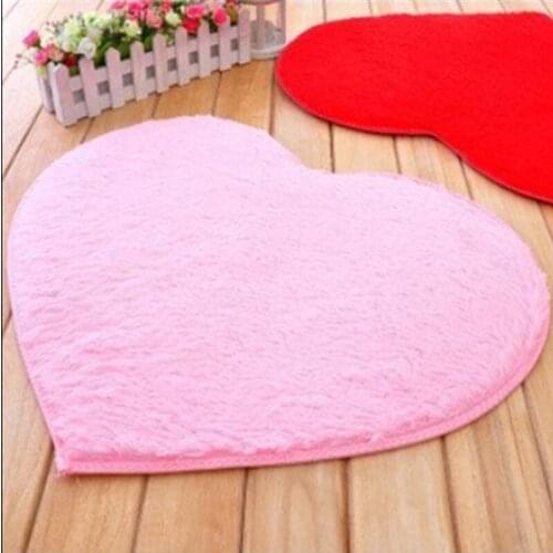 Heart Shape Wool Rug Soft And Washable Faux Fur Rugs Non Slip Bedroom Shaggy Carpet Mats Love Imitation Carpet Home Decor 2 Size