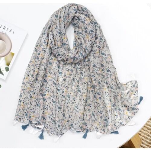 2021 Fashion Small Flower Print Tassel Scarf Shawls Long Soft Beach Floral Pattern Scarves Hijab Wrap