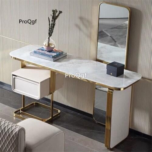 Prodgf 1Pcs A Set Castle ins Creative Hot Make Up Table(no stool)