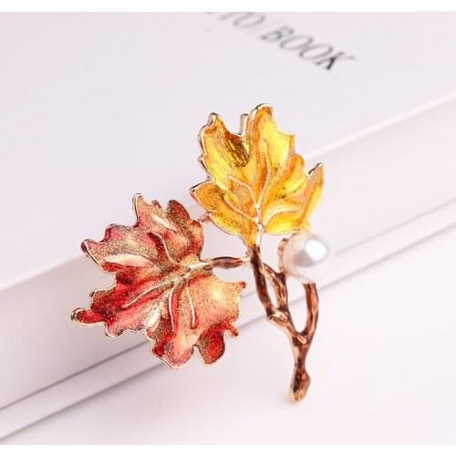 TODOX Color Painted Maple Leaves Design Metal Brooch Pin Imitation Pearl Decoration Gold Color Brooches Pins Women Party Jewelry