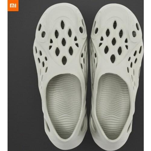New xiaomi mijia hole Non-slip soft sole sandals couple shoes super light soft comfortable breathable travel beach slippers