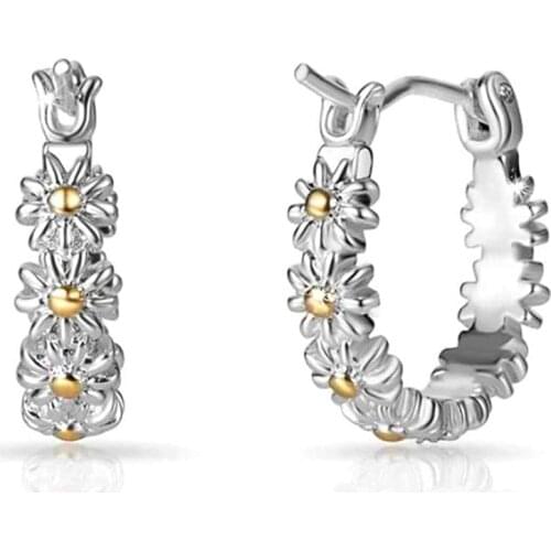 Huitan Small Flower Hoop Earrings Women Simple Design Girl Accessories Delicate Anniversary Gift Versatile Fashion Daisy Earring