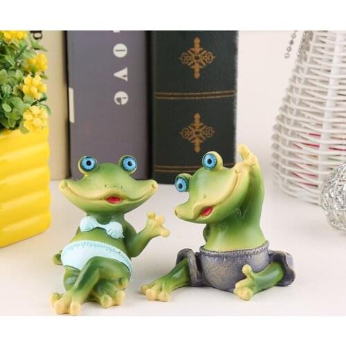 2 Pieces of Resin Creative Home Craft Lovers Beach Leisure Frog Ornaments Bedroom Home Decoration Wholesale