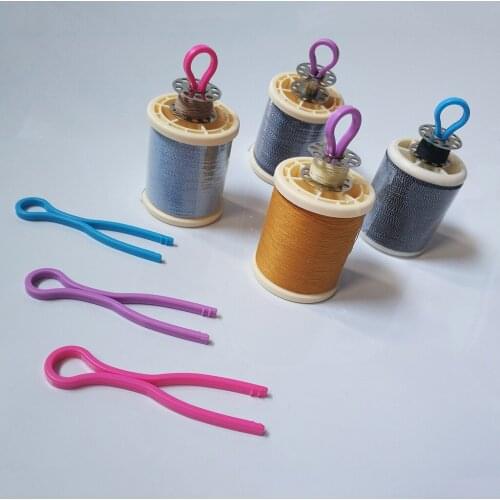30 Piece Colorful Plastic Sewing Bobbins Clips Clamp Thread Spool Clip