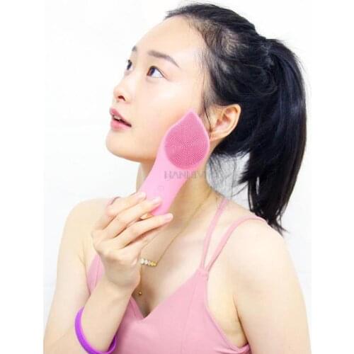 Powered silica gel facial cleanser to remove blackhead wash brush heat and export into the beauty instrument