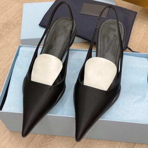Hemegot Women's Shoes With A Strap