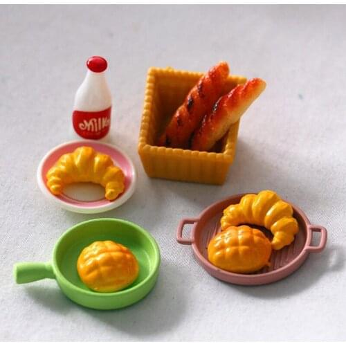 6Pcs Simulation Croissant Bread Dollhouse Miniature Food Snack Kitchen Toy