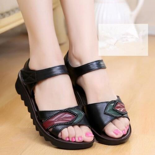 ZZPOHE 2021 Fashion Women Leather Sandals Summer Women Shoes Ladies Soft Bottom Slip-on Comfort Mother Sandals Shoes
