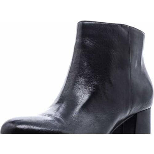 Земля (医药) Women's Ankle Boots