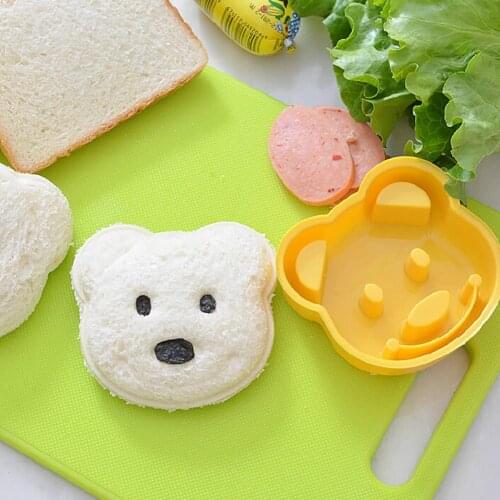 Cute 1pcs DIY Sandwich Mold Cutter Little Bear Shape Sandwich Mold Teddy Bear For Childrens Interesting Breakfast KitchenTool