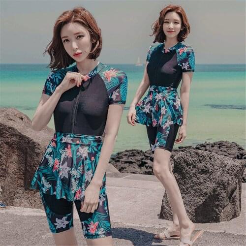 Short Sleeve Rash Guard Women Print One Piece Swimsuit Skirted Swimwear Zipper Monokini Shorts Swim Suit Korea Surfing Suit Pad
