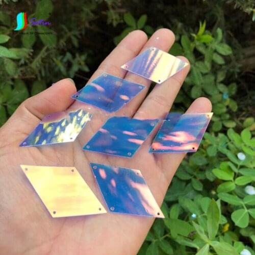 Wholesale Weight 500G 2300PCS 4-hole Curtain Decorate Handmade Diy Clothes Sew Material White Diamond Rhombus Sequin A0209L