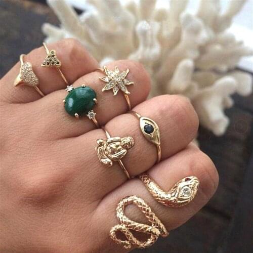 7 Pcs/Set Vintage Buddha Hand Flower Heart Snake Crystal Gold Ring Set Women Fashion Party Wedding Jewelry Accessories
