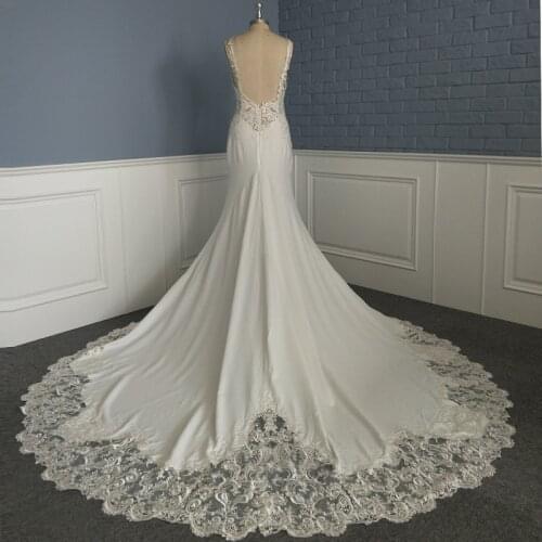 Backless Mermaid Wedding Dress Exquisite Beaded Lace Appliques Bridal Gowns with Petal Train