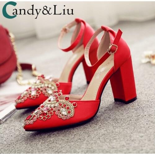 Bride Shoes Fat Heels 2020 New Traditional Wedding Dress Womens Chunky Heel Red Crystal Pointed Toe Buckle Strap Female Shoes