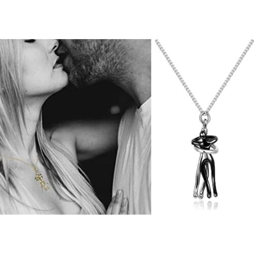 Fashion Couple Hug Necklace Love Witness Couple Hugging Pendant Necklace Exquisite Necklace Jewelry Ornaments Gifts