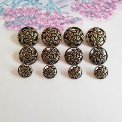 20pcs/lot Flower Buttons Sewing-On One-Hole Resin Antique Brass Buttons For Clothes Bag Fashion Craft DIY Decoration Beautiful