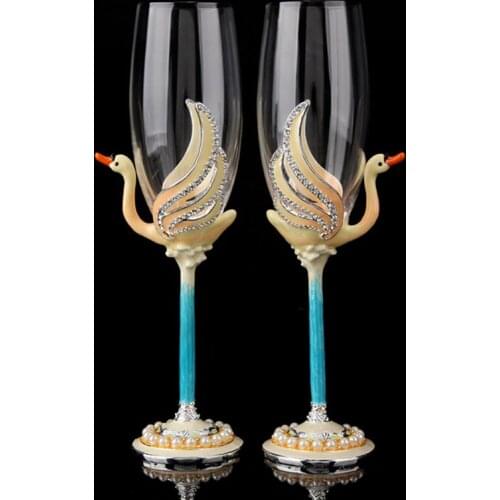 2pcs/set Lead-free Crystal Wine Glass Champagne Cup Swan enamel Pearl Rhinestone plating Goblet Couple Pair Cup Wedding Gifts