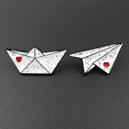 Paper Airplane Boat Enamel Pins Brooches Badges Bags Kids Metal Pin Gifts For Friends Jewelry Brooch DIY For Clothes Backpack