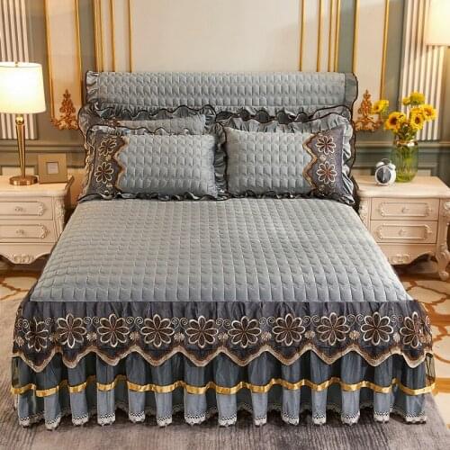 2020 new Thick quilted crystal velvet Bed spread Fitted Sheet Pillowcases 2/3 pcs Solid color embroidery lace Princess bedding