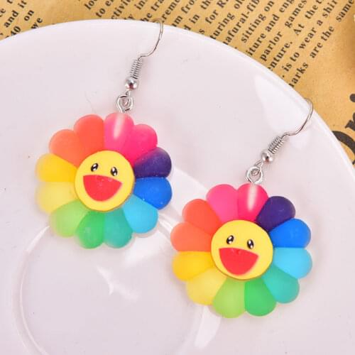 Lovely Smiling Flower Acrylic Drop Earrings For Women Girls Cute Rainbow Color Sunflower Dangle Earrings Fashion Jewelry