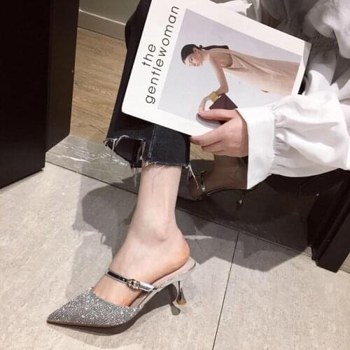 Pointed fashion metal decoration comfortable low-heel non-slip high-quality shoes ladies slippers Half drag comfortable U30-31