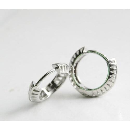 Classic Creativity Hollow Earrings Exquisite Mens and Womens Earrings Fashion Simple Jewelry Valentines Day Birthday Gift