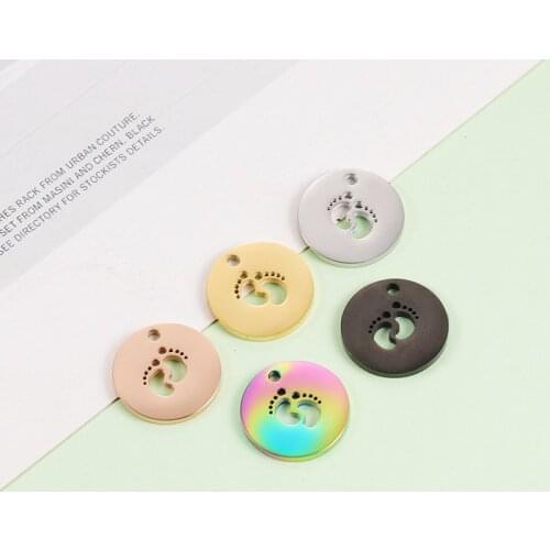 Fnixtar Mirror Polished Stainless Steel Hollow Small Baby Feet Charm Pendant DIY Making Mother Gift Jewelry 15mm 20piece/lot