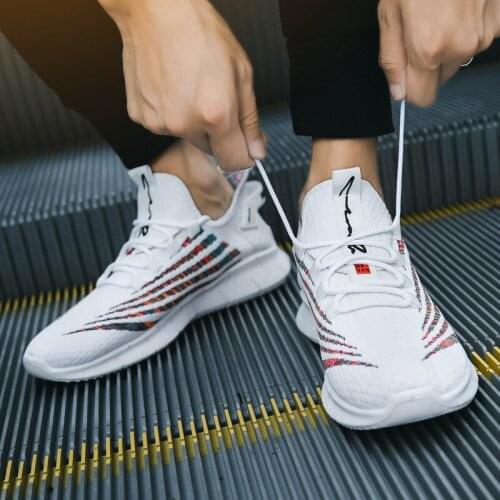 Flying woven outsoles Korean version of breathable sports shoes couple casual shoes colorful fashion 2021 spring new