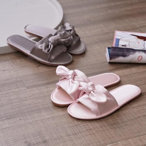 New Style Womens Satin Slippers Home Warm Slippers with Bowknot Indoor Non-slip Slippers for Four Seasons Wedding Festive Shoes