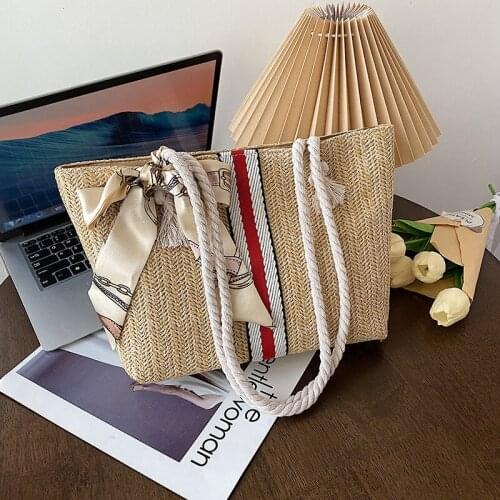 Hand-held Straw Bag In Summer 2021 New Beach Woven Straw Bag Shoulder Bag Simple Leisure Travel Bag Soft Square