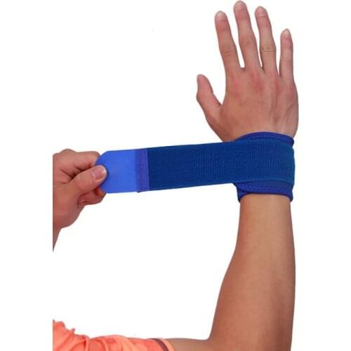 Soft Wristbands Wrist Support Bracers for Gym Sport Basketball Carpal Protector Breathable Wrap Band Strap Safety New
