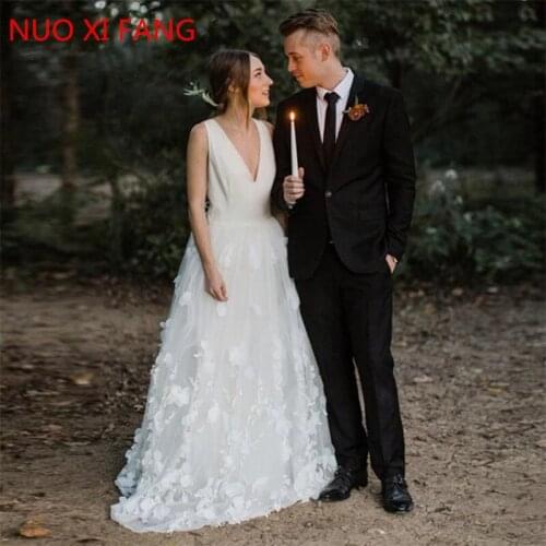 NUOXIFANG Plus Size Romantic Elegant Lace Backless Wedding Dresses Sleeveless Beach Sexy Deep V-neck Boho Princess Bridal Gowns
