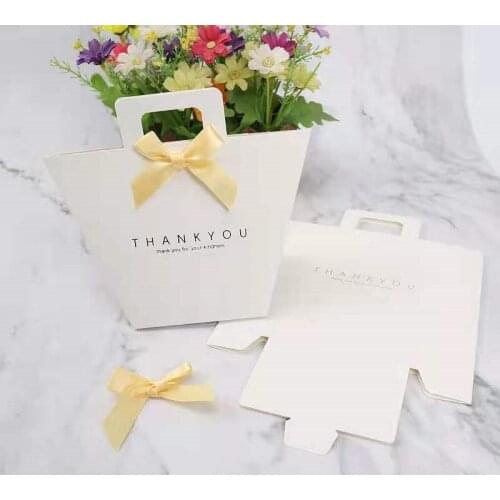 60 Pcs French Kraft Paper Bag ValentineS Day Wedding Party Gift Packaging Bag Black And White Hot Stamping Rose Candy Tote Bags