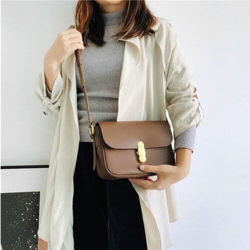New Female Top Genuine Cowhide Fashio Design Botton Crossbody Shoulder Bag Vintage Real Leather Wide Starp Women Daily Bag