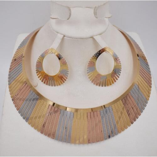 NEW DESIGN High Quality Ltaly 750 Gold color Jewelry BIGSet For Women african beads jewlery fashion necklace set earring jewelry