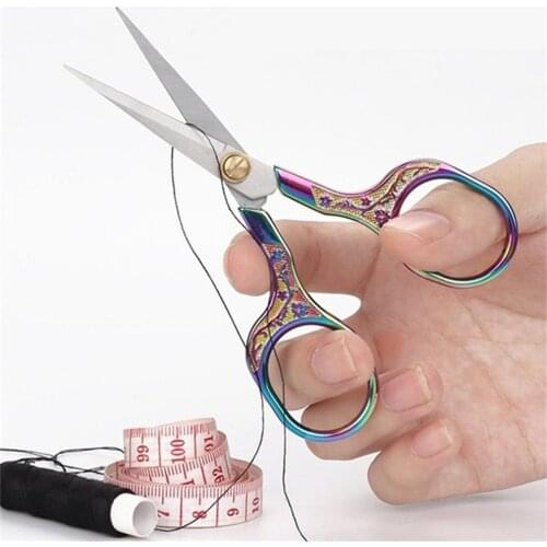 Plum Blossom Pattern Retro Scissors High Hardness Durable Household Scissors Cross Stitch Craft Scissors