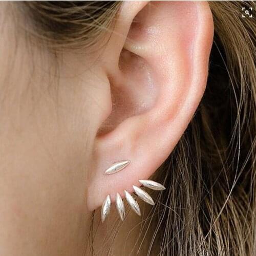 Ea300 Fashion Personality design Cuff Stud Earrings Smooth tip horse eyes Shaped geometry Earrings Female charm Jewelry