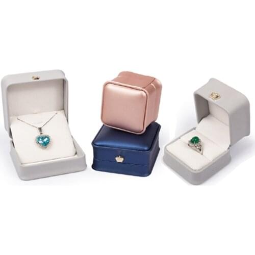Hot Sale Crown Mark Leather Jewelry Gift Box Necklace Ring Pendant Packaging Storage Organizer Case for Wedding Propose