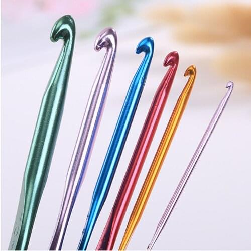 12 Pcs Ergonomic Multi Colour Stainless Steel Crochet Hooks Yarn Knitting Needles 2-8mm Sewing Tools DIY Craft Knit Needle