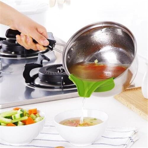 1-10pcs Kitchen Portable Silicone Liquid Funnel Anti-spill Slip On Pour Soup Spout Funnel for Pots Pans and Bowls and Jars 5z