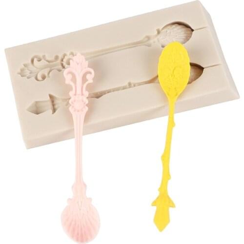 2 Cavities 3D Chocolate Fondant Mold Silicone Cupcake Fondant Cookie Spoon Shaped Decorating Moulds Desserts Decorations