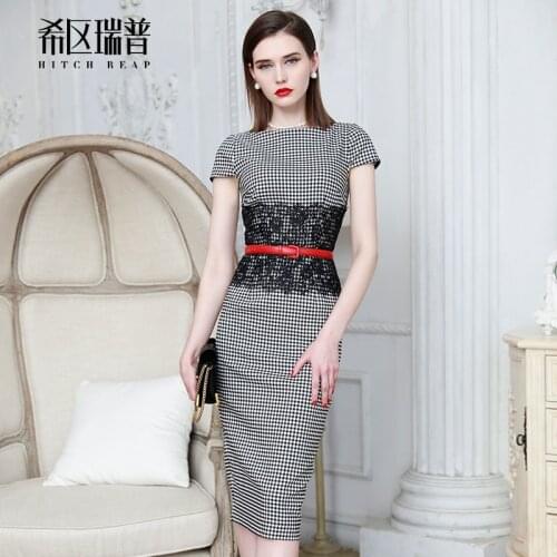 A High-End French Retro Dress With Lace Trimming And Slim Waist