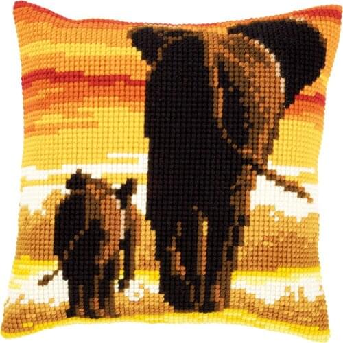 DIY Cross Stitch Cushion Cover Elephants Love Needlepoint Kits Printed Canvas Chunky Yarn Cross-stitch Pillow Case Arts & Crafts